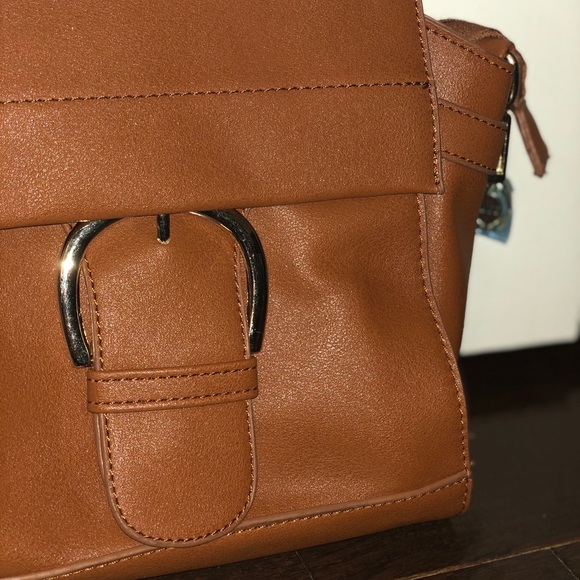 Crossbody Cognac Bag - Picture 2 of 3